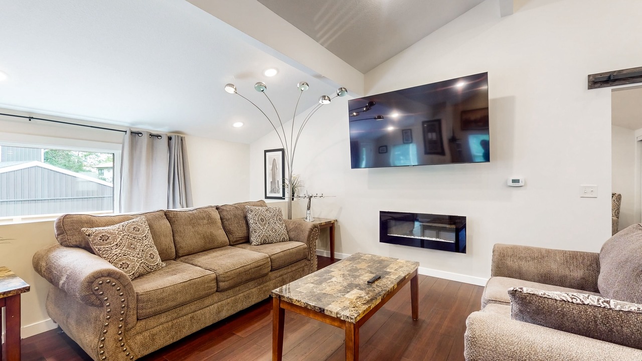Photo of Livingroom in North Hudson