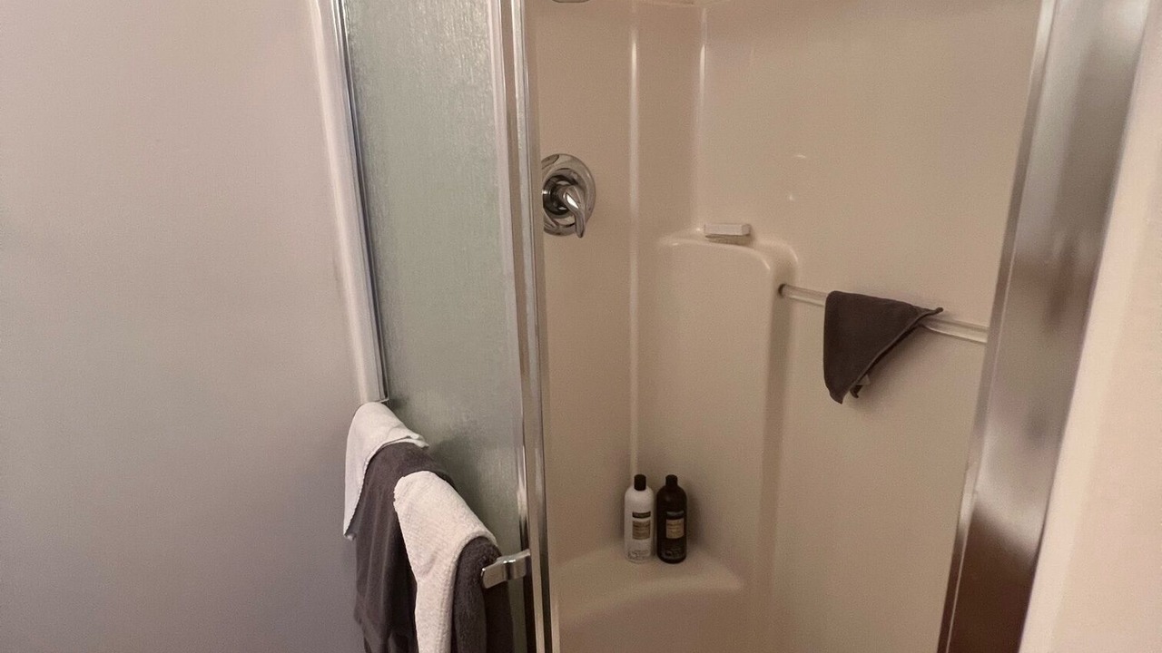 Photo of Bathroom in Mingo