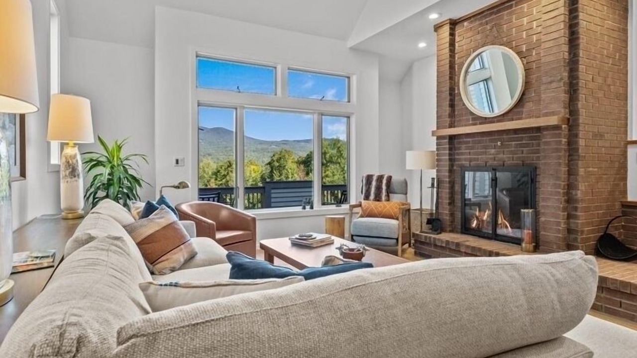 Photo of Livingroom in Stowe Area