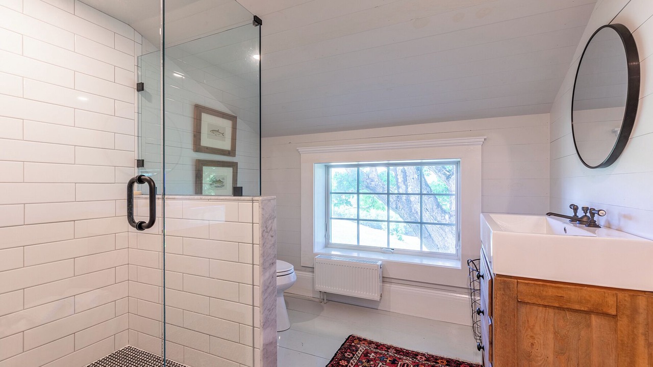 Photo of Bathroom in West Hartford