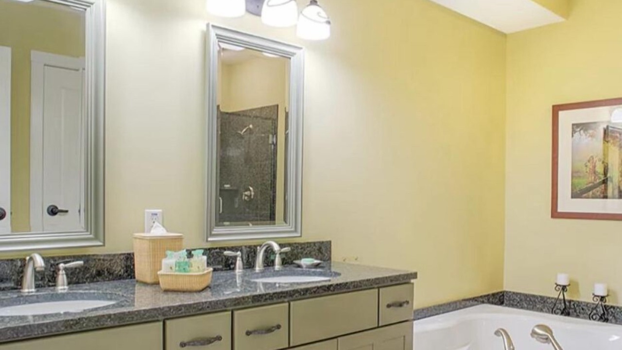 Photo of Bathroom in Jeffersonville