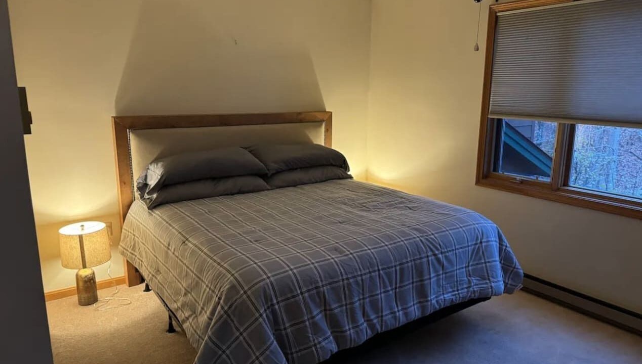 Photo of Bedroom in North Woodstock