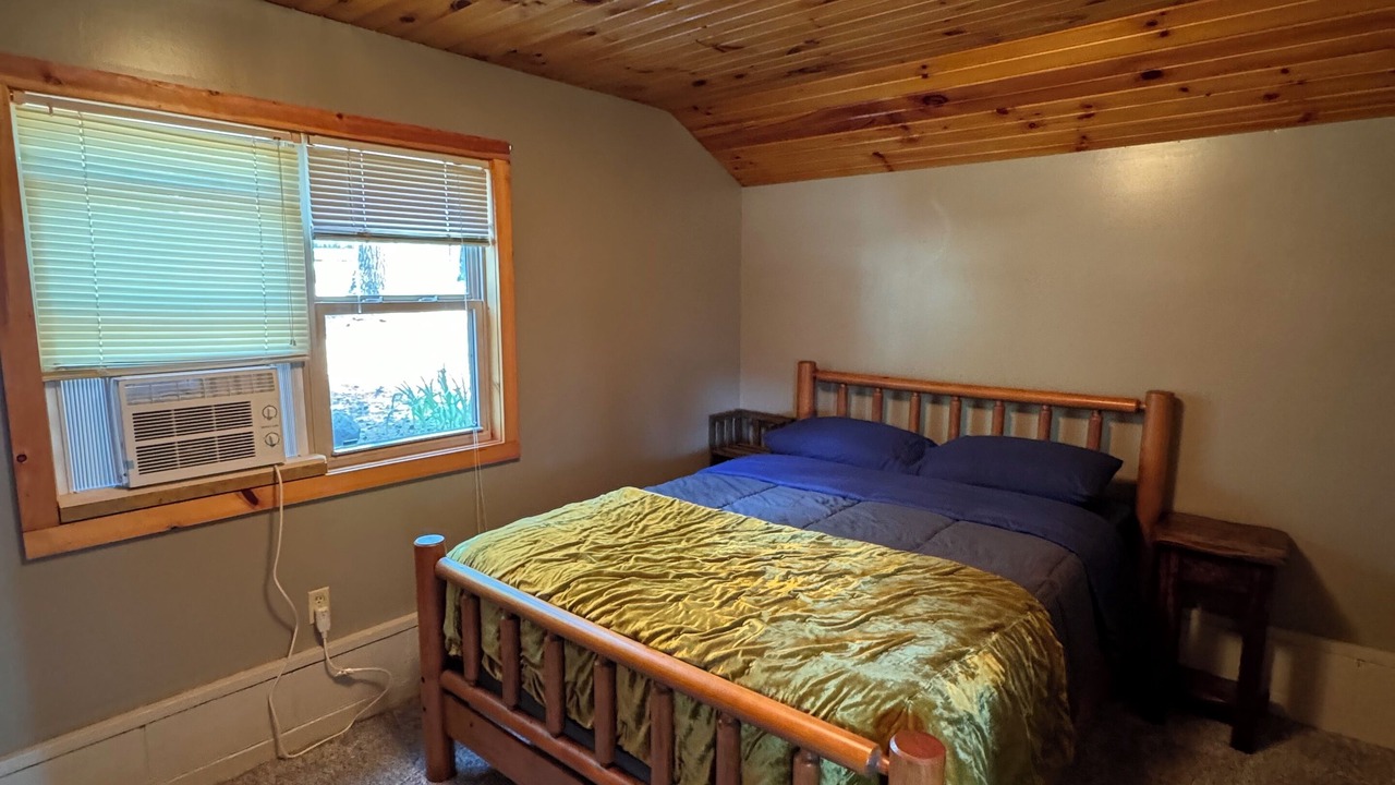 Photo of Bedroom in Northwoods Beach