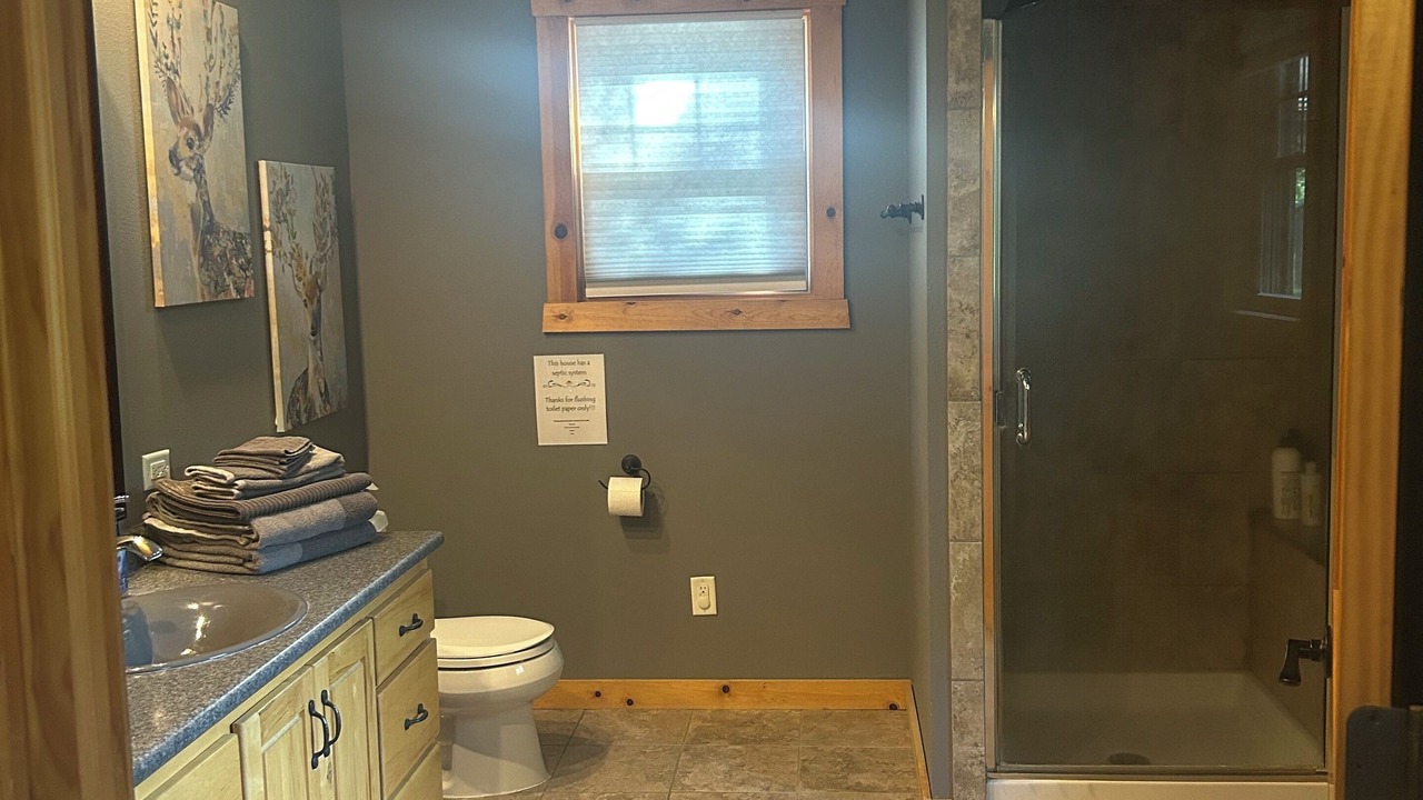Photo of Bathroom in Amnicon