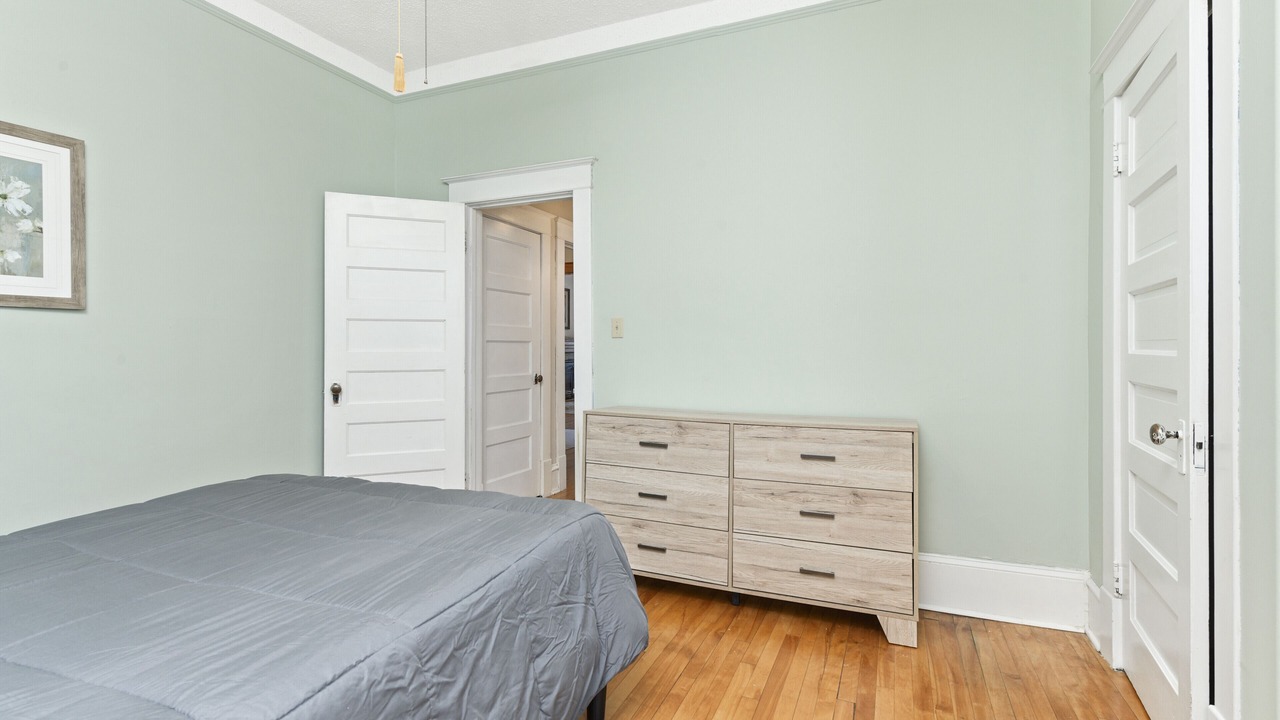 Photo of Bedroom in Riverview