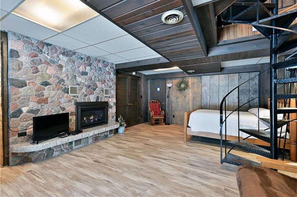 Photo of Bedroom in Clam Lake