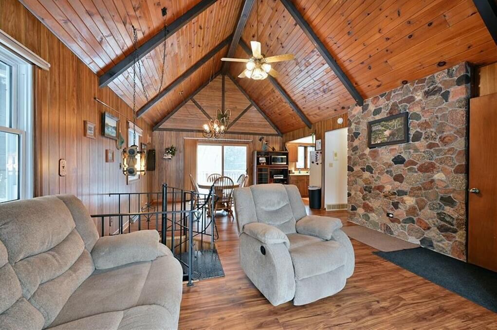 Photo of Livingroom in Clam Lake