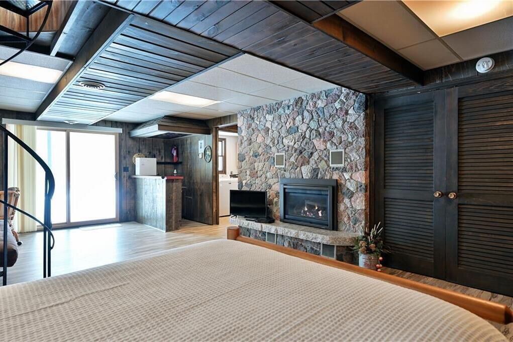 Photo of Bedroom in Clam Lake