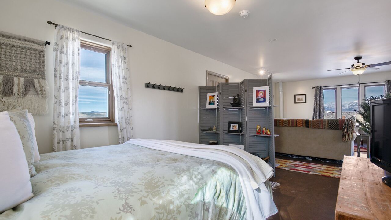 Photo of Bedroom in Ranchos De Taos