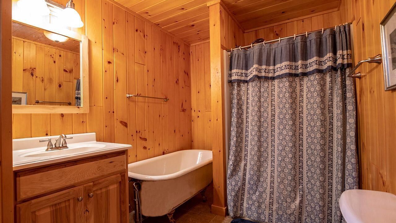 Photo of Bathroom in Rainbow Lake