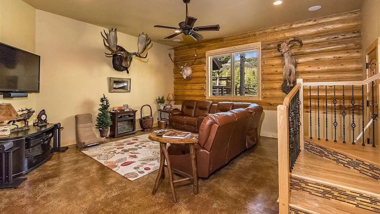 Photo of Livingroom in Angel Fire