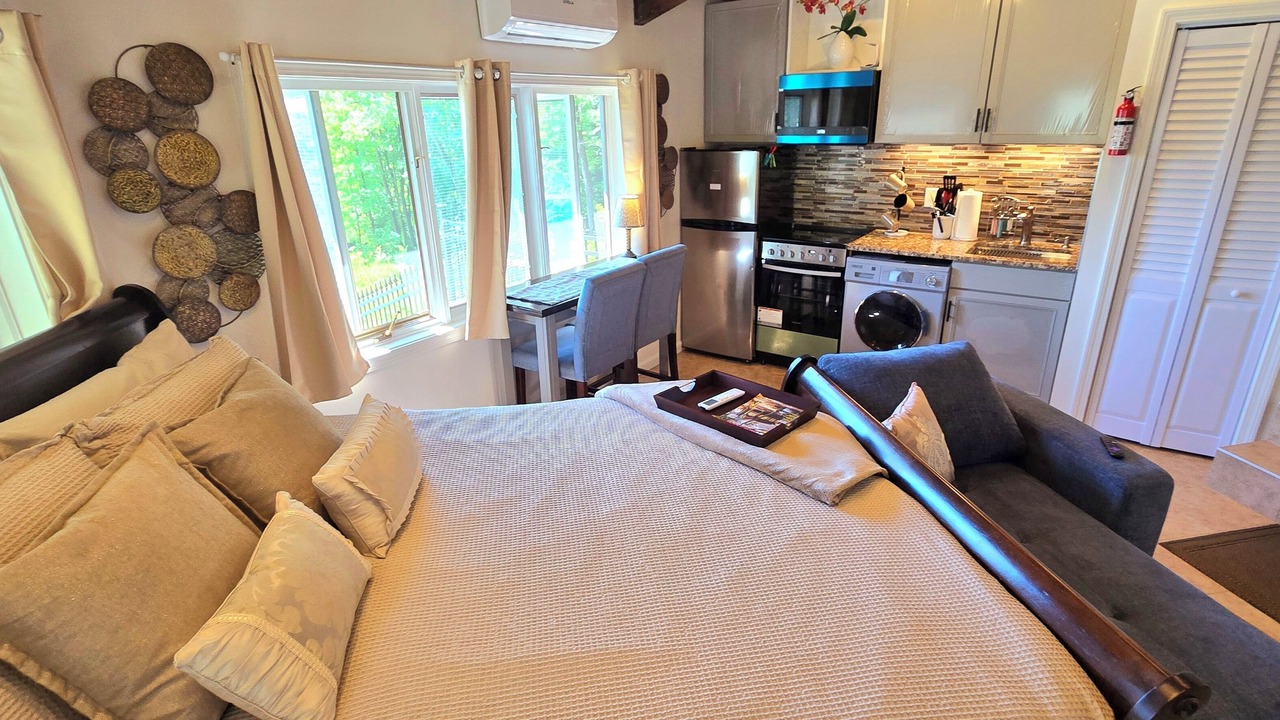Photo of Bedroom in Avon