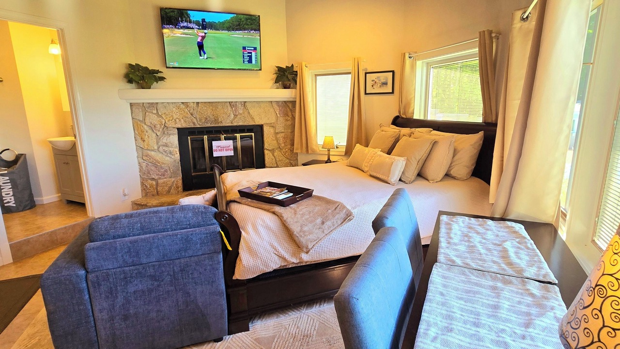 Photo of Bedroom in Avon