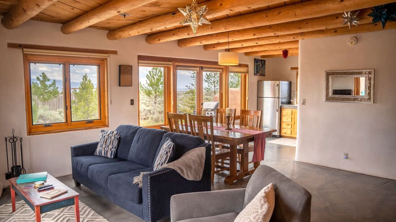 Photo of Livingroom in Taos