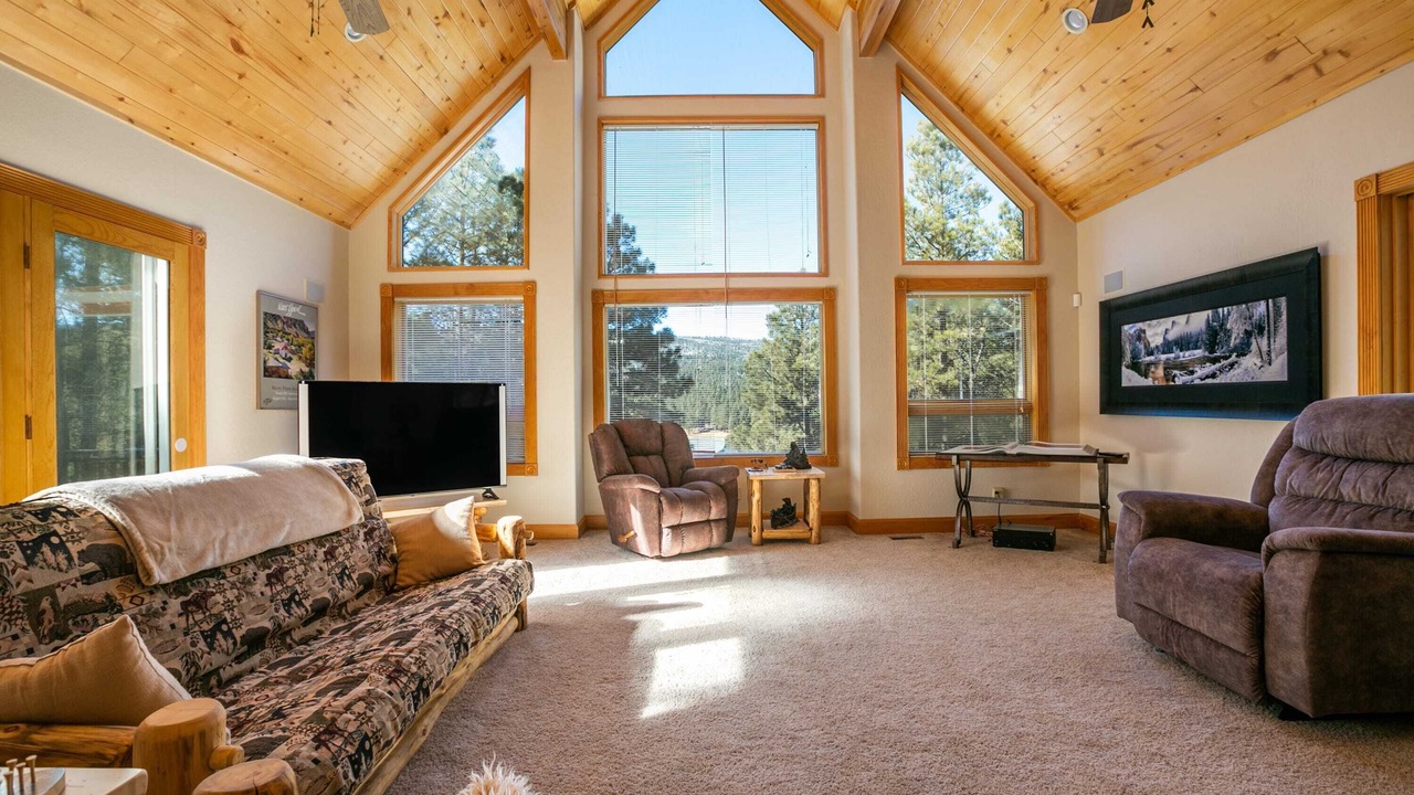 Photo of Livingroom in Angel Fire