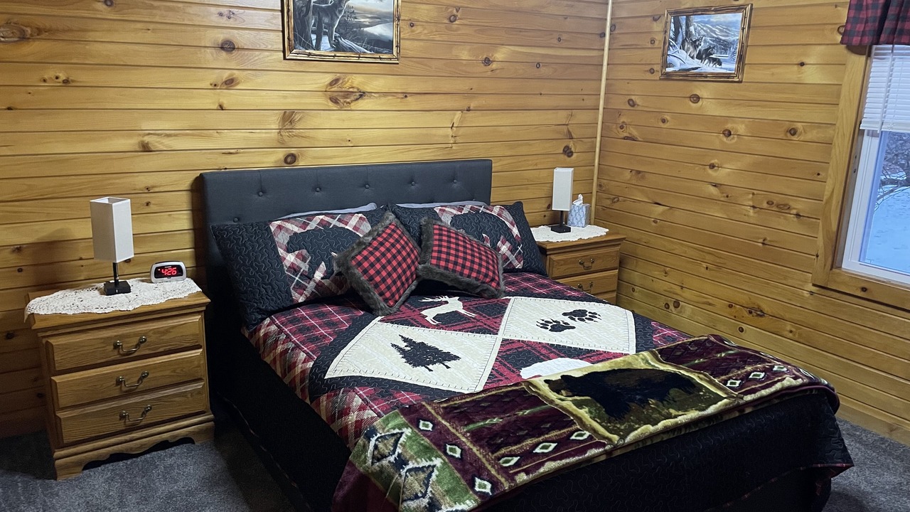 Photo of Bedroom in Long Lake