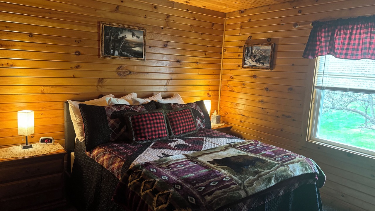 Photo of Bedroom in Long Lake