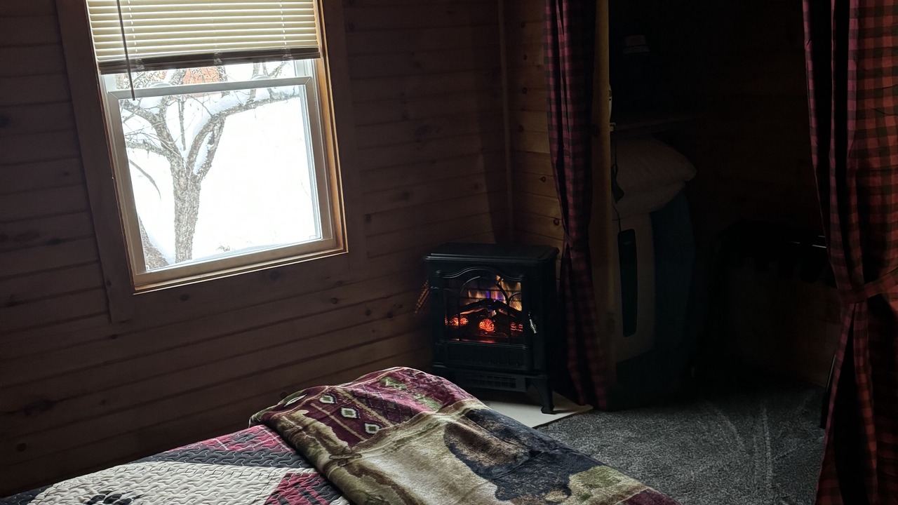 Photo of Bedroom in Long Lake