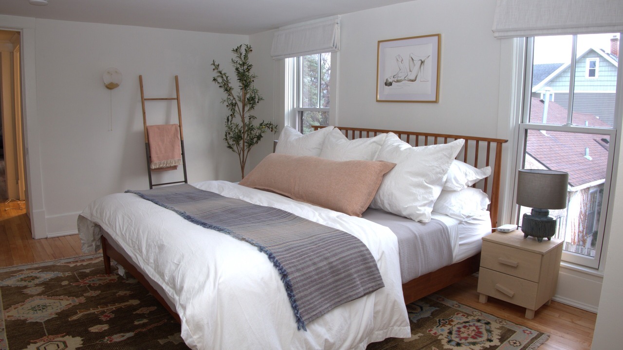 Photo of Bedroom in Linden Hills