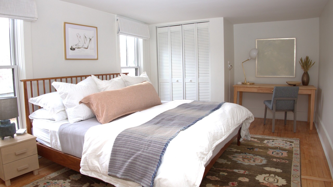 Photo of Bedroom in Linden Hills