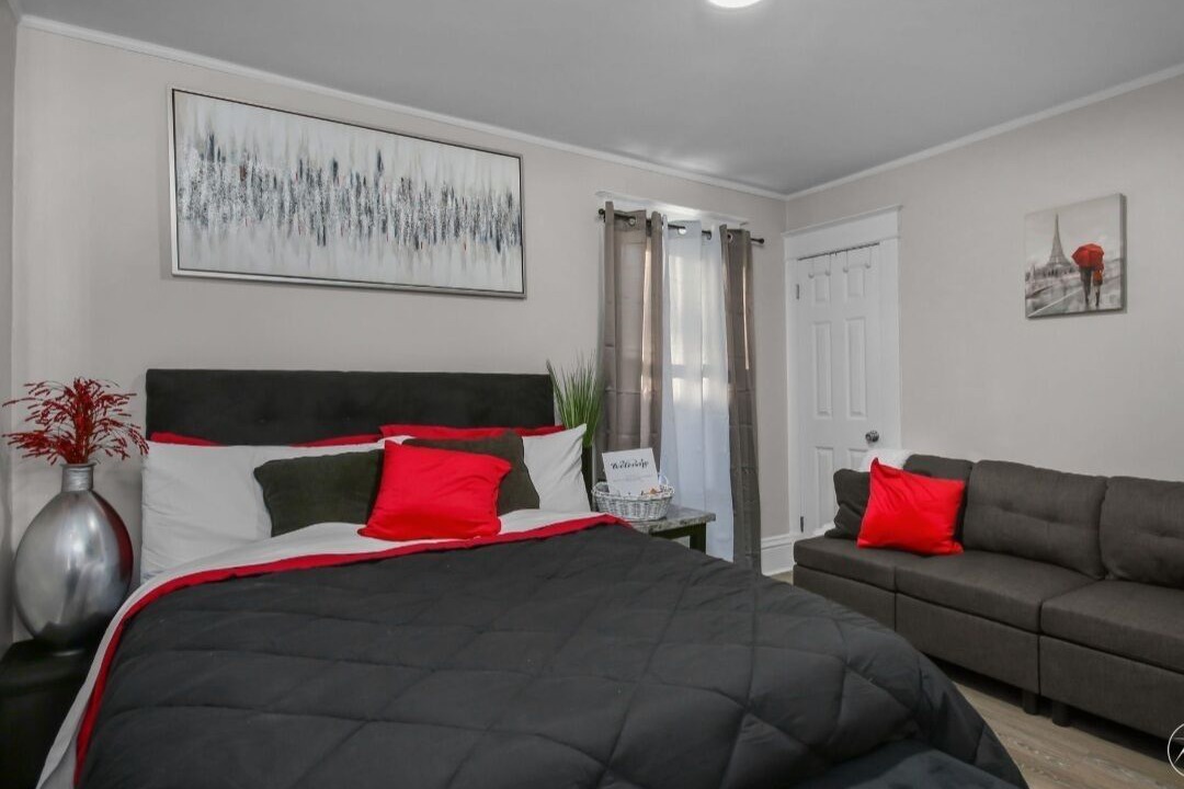 Photo of Bedroom in Midway