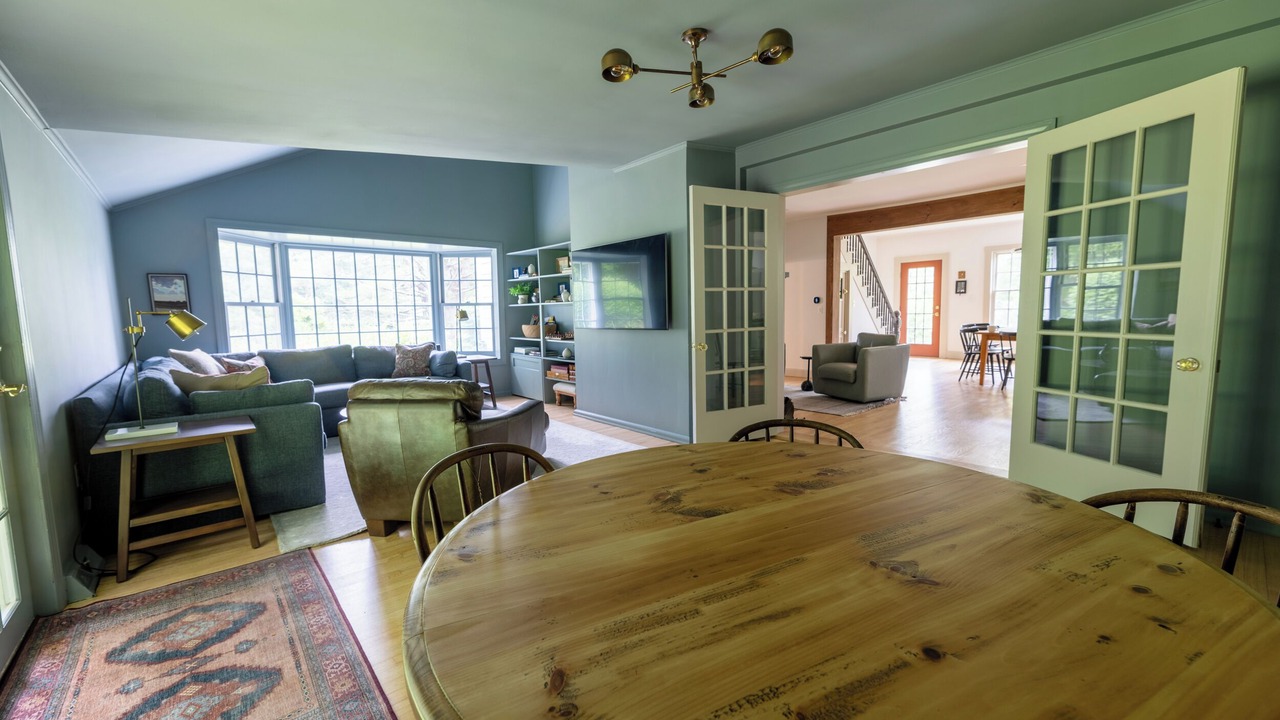 Photo of Livingroom in Charlemont