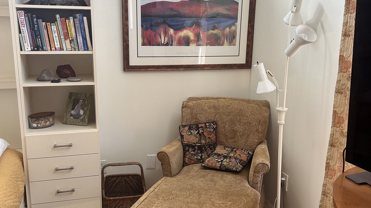 Photo of Livingroom in Northeast Santa Fe