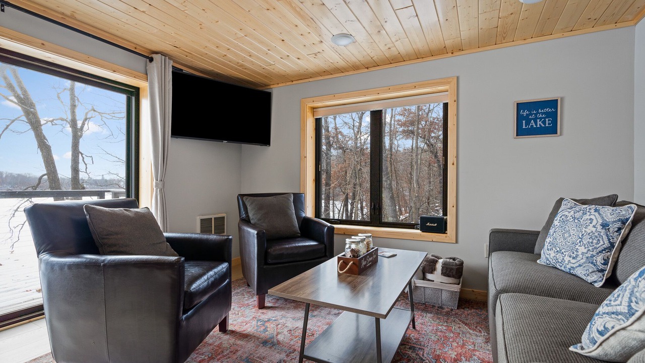 Photo of Livingroom in Pequot Lakes