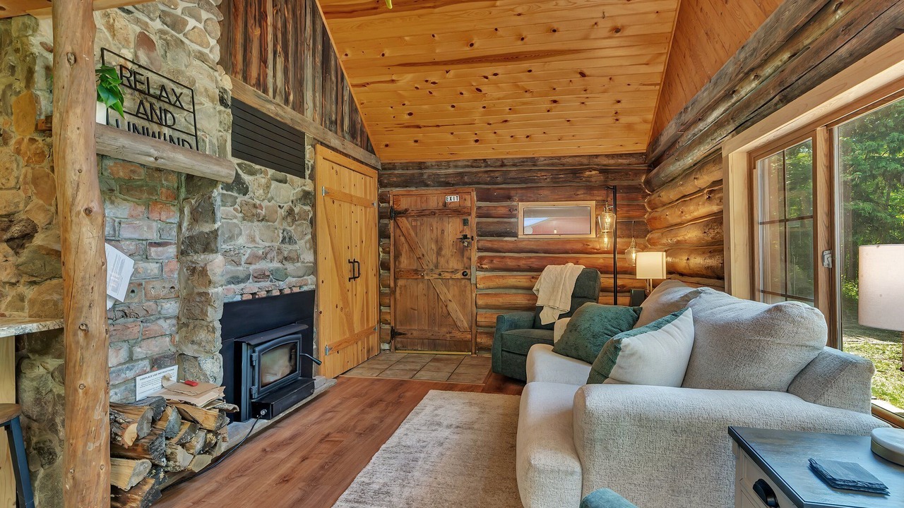 Photo of Livingroom in Pillager