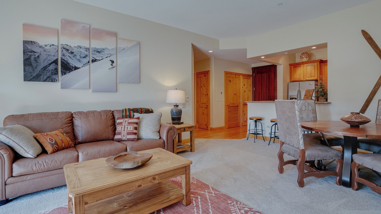 Photo of Livingroom in Angel Fire