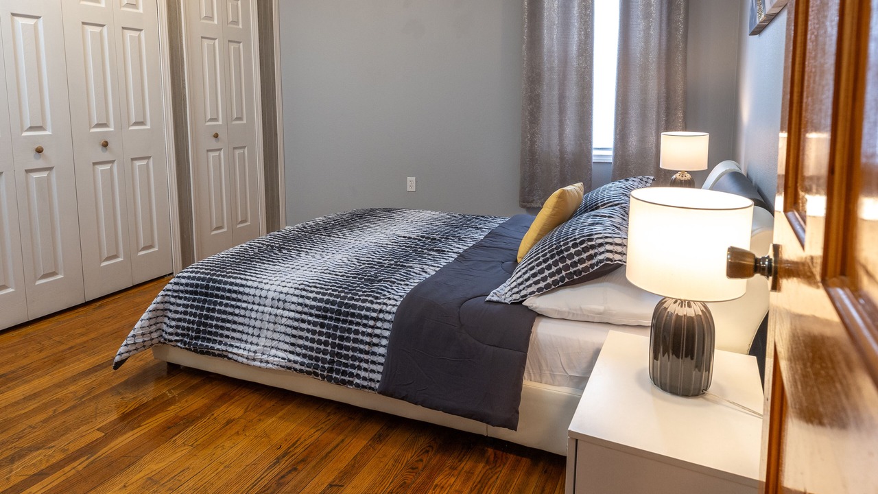 Photo of Bedroom in Utica