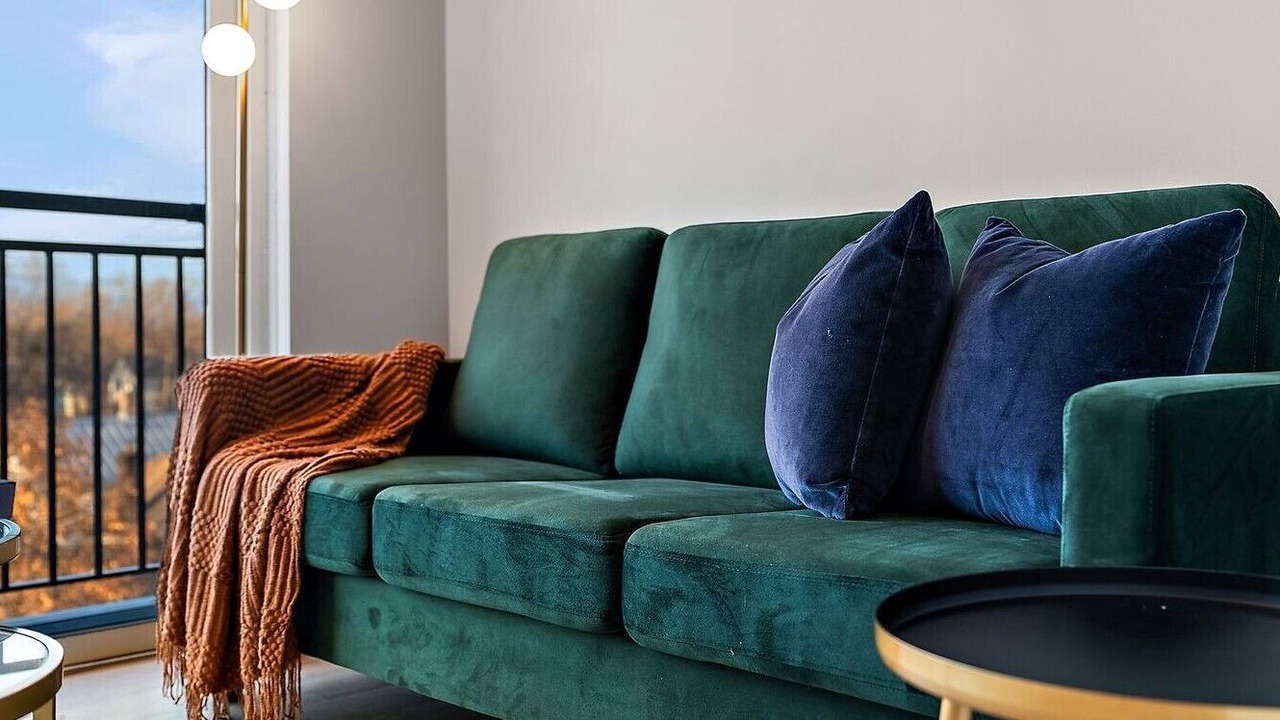 Photo of Livingroom in St. Anthony West