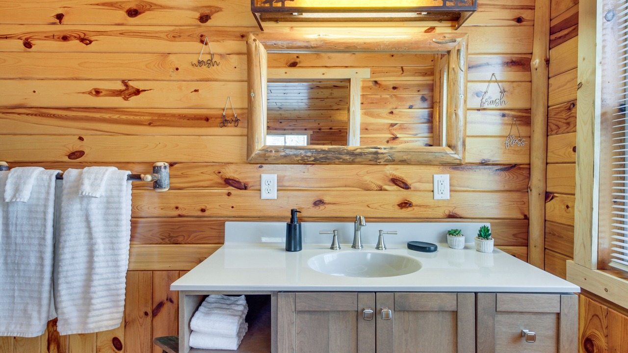 Photo of Bathroom in Garrison