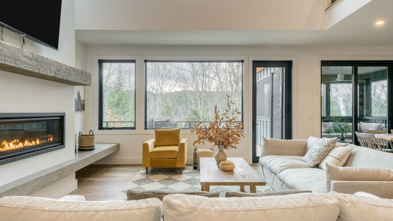 Photo of Livingroom in Monterey