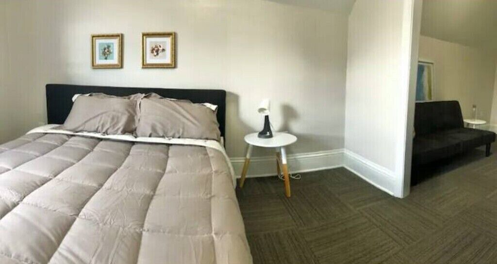 Photo of Bedroom in Lowry Hill East