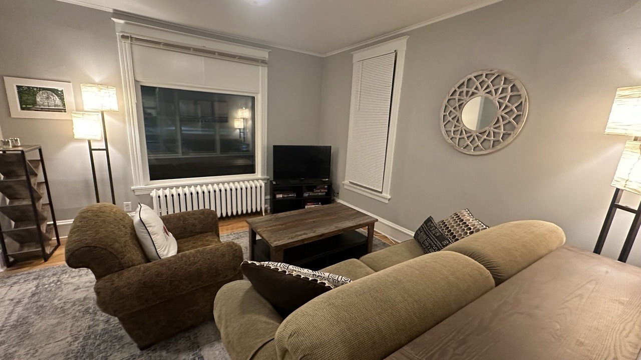 Photo of Livingroom in St. Anthony West