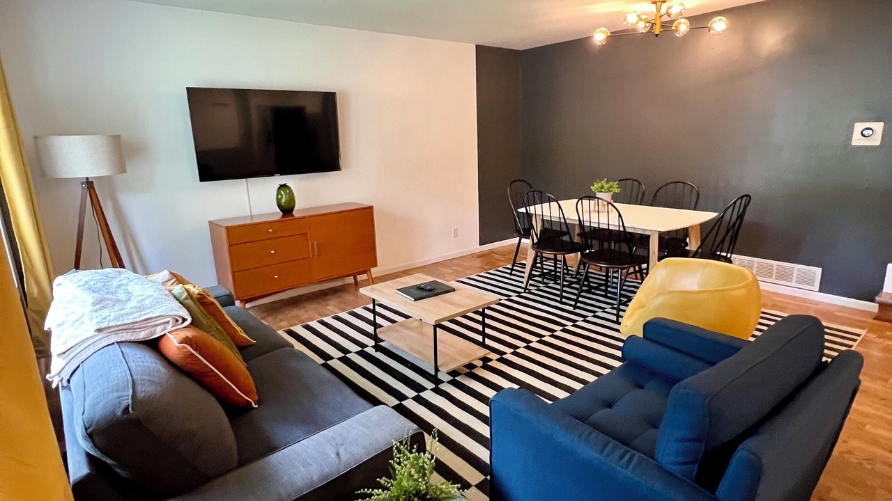 Photo of Livingroom in St. Paul