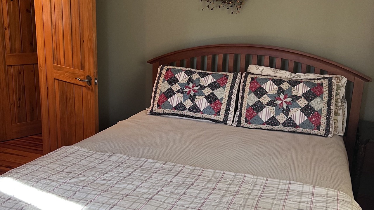 Photo of Bedroom in Center Conway