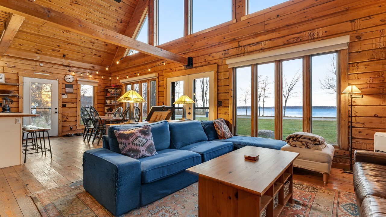 Photo of Livingroom in Isle La Motte