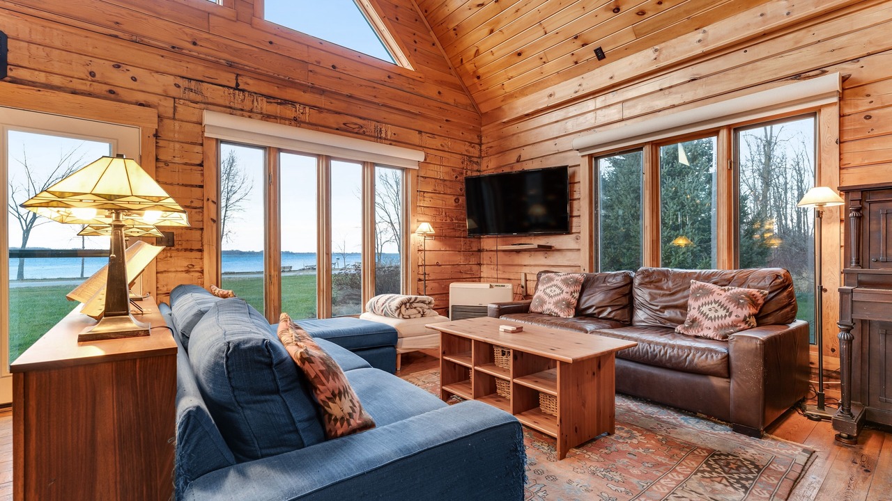 Photo of Livingroom in Isle La Motte