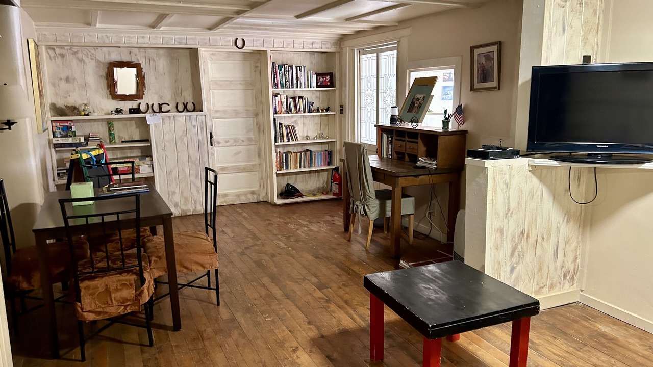 Photo of Bedroom in Canoncito