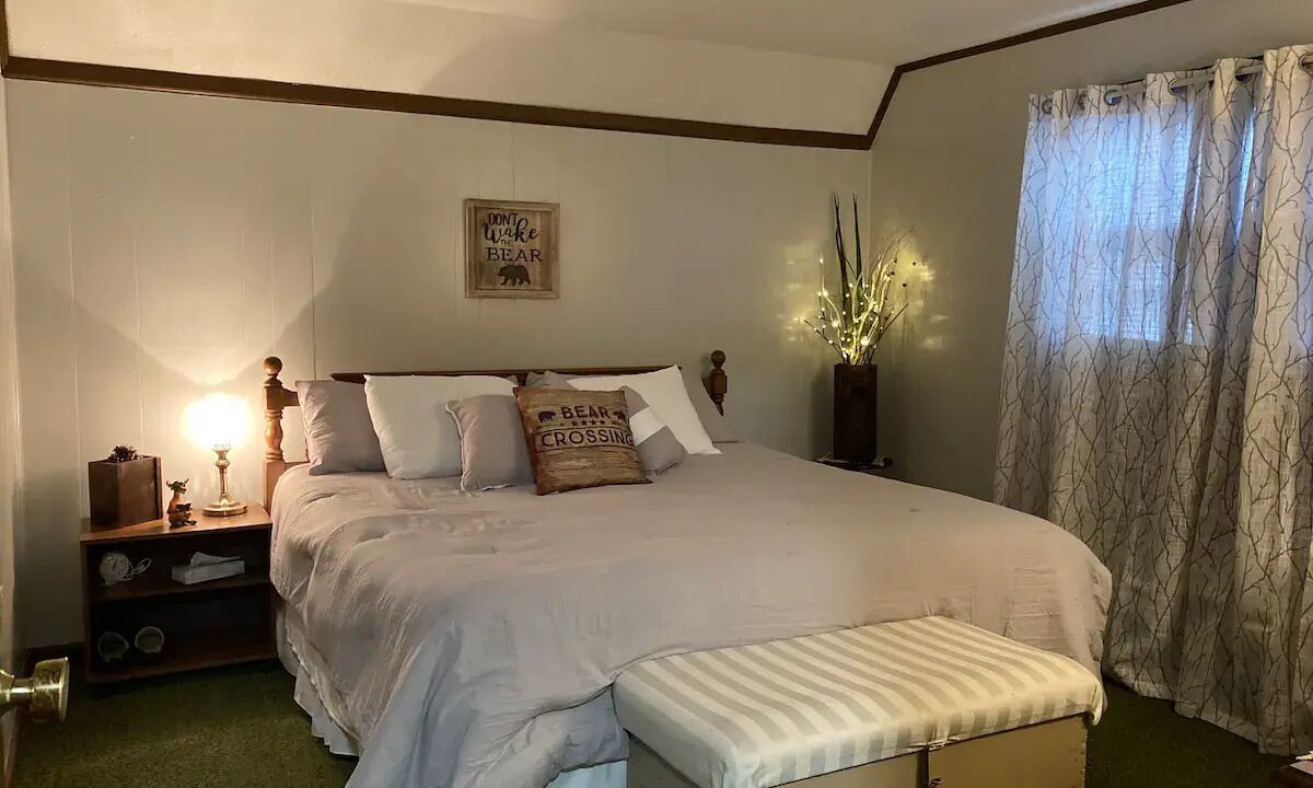 Photo of Bedroom in Bath