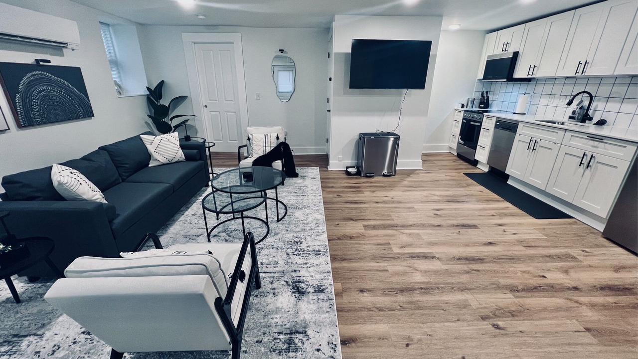 Photo of Livingroom in Mount Auburn