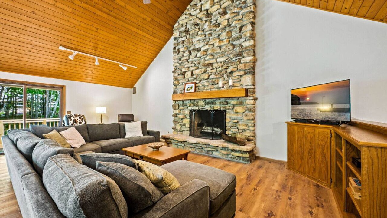Photo of Livingroom in Ephraim