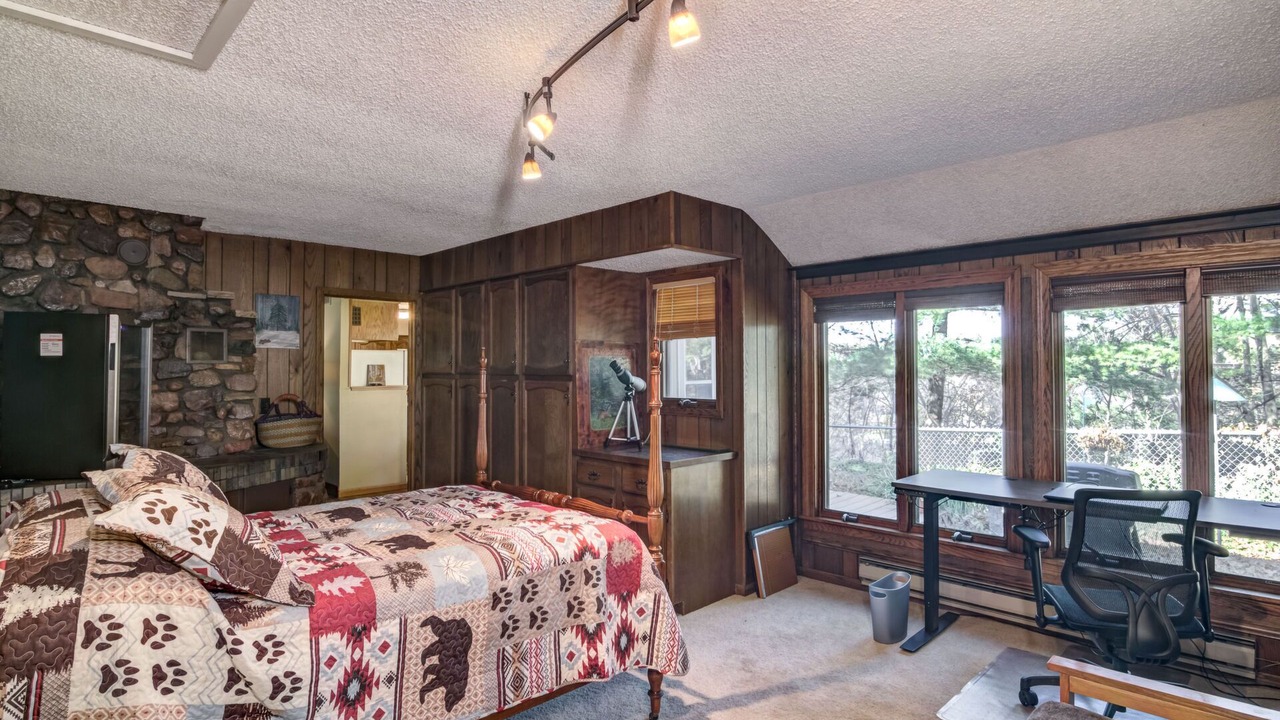 Photo of Bedroom in Rock Falls
