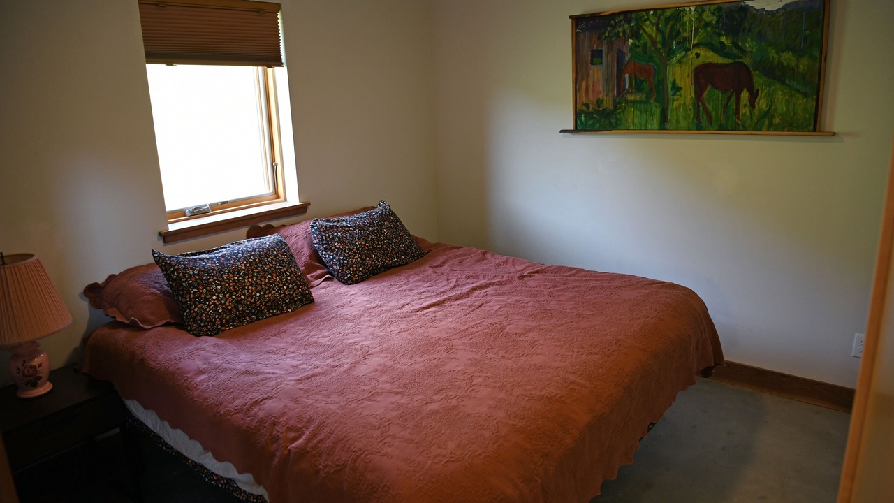 Photo of Bedroom in Stark