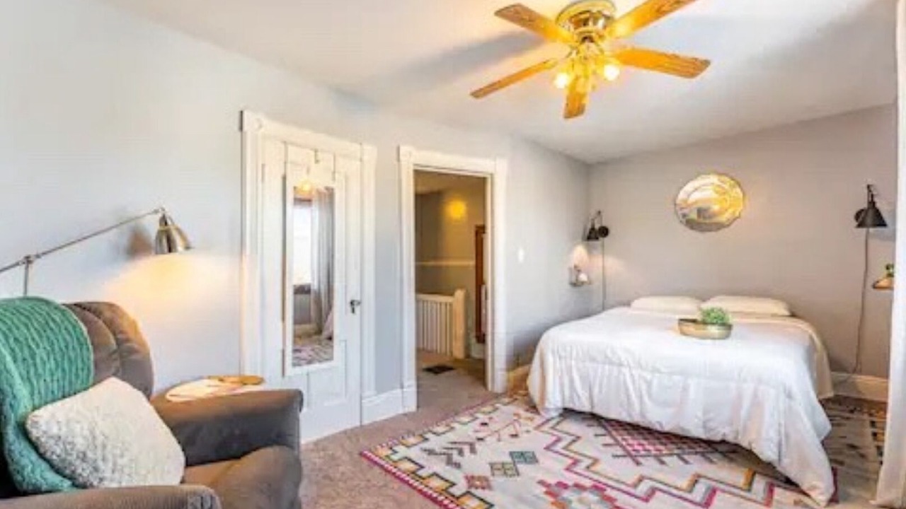 Photo of Bedroom in Merriam Park