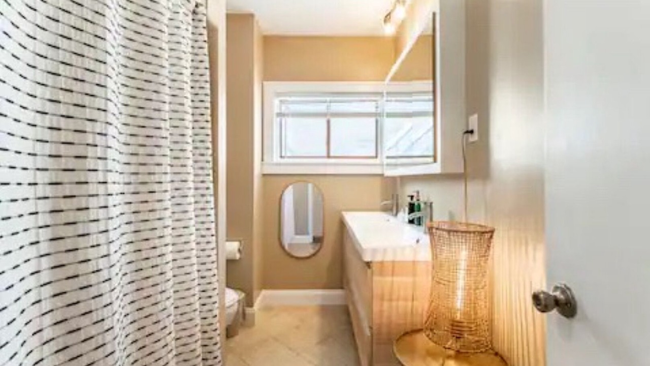Photo of Bathroom in Merriam Park