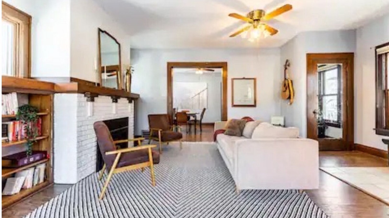 Photo of Livingroom in Merriam Park