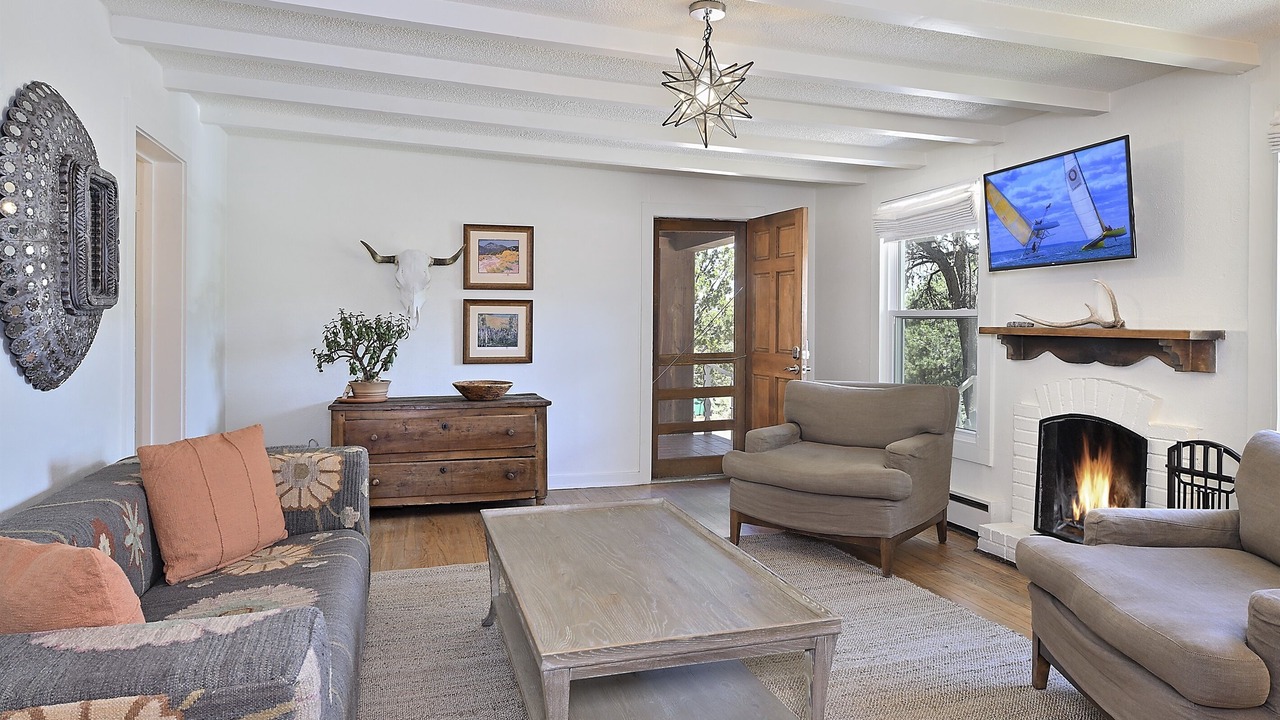 Photo of Livingroom in Tesuque
